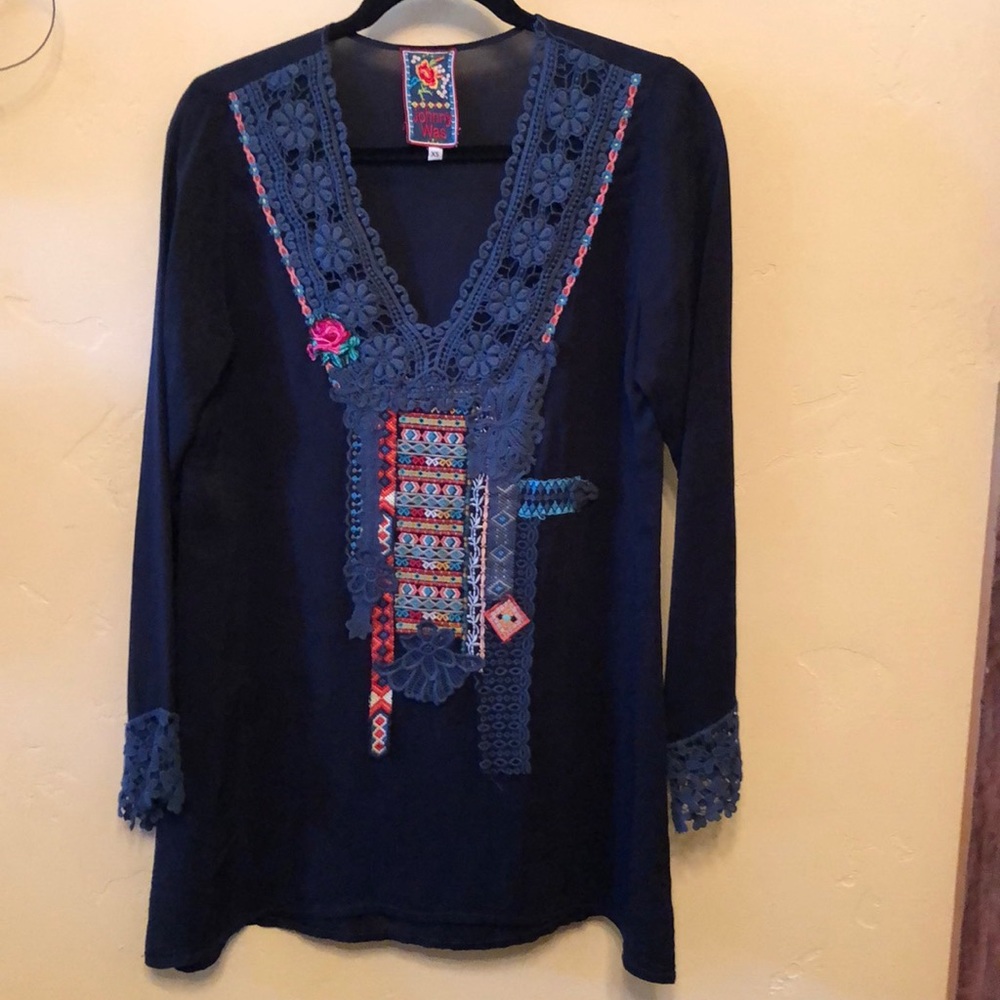 Johnny Was tunic in excellent condition